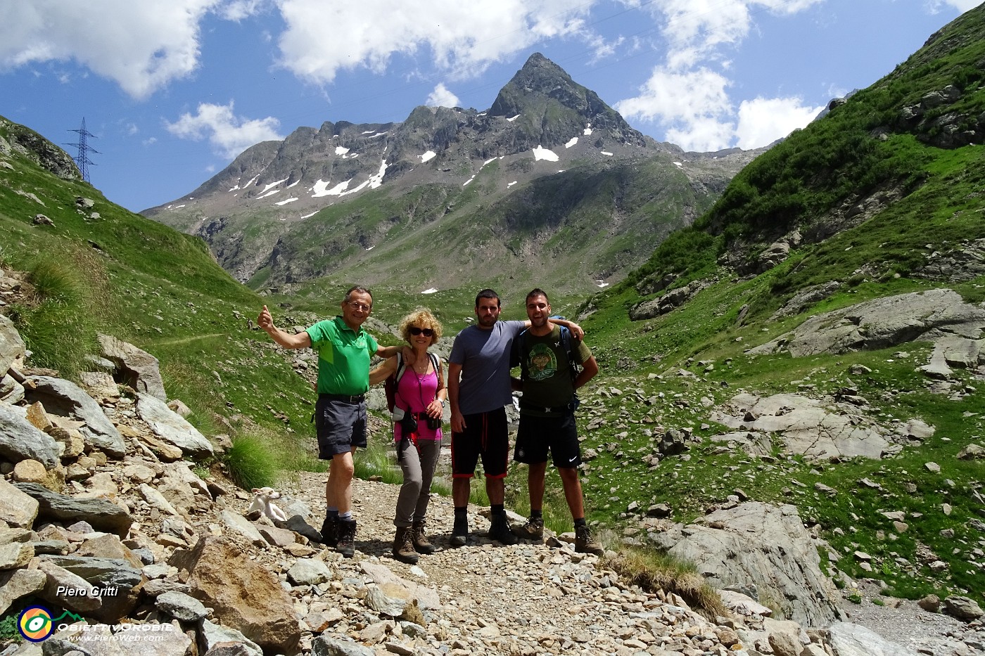51 Con Paolo e Marco, di rientro dalla Cime di Caronella.JPG